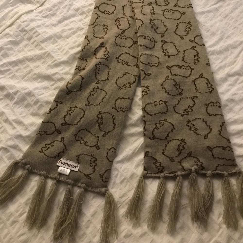 Cat scarf